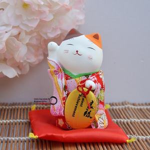 Statuetta di Gatto in Stile Kimono Giapponese Dipinto, Ornamento per Auto, Piccola Dimensione, in Resina Ecologica, per Natale, Creativa, Stile Izakaya - Product Image 6