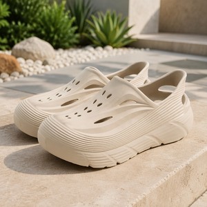 Sabots de jardin pour hommes en EVA, durables, à côtés côtelés, semelle épaisse, logo personnalisé, amorti doux - Product Image 3
