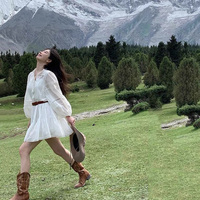 Maßgeschneidertes Damen-Freizeitkleid Elegantes Puffärmel-Kleid mit Blumenmuster und Bindegürtel A-Linien-Minikleid