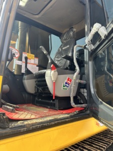 Excavadora Hidráulica Usada Komatsu PC200, en Condiciones de Funcionamiento Confiables, Máquina de Excavación Original de Japón para Movimiento de Tierras - Product Image 6