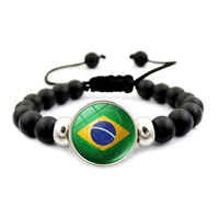 Bracelets en gros avec logo personnalisé, perles noires en verre, carte du monde, drapeau de la compétition de football, avec breloques pour hommes