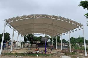 Diseño de Cubierta Versátil para Canchas de Baloncesto y Tenis - Product Image 5