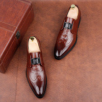 Chaussures habillées formelles pour hommes, style britannique, à enfiler, bout pointu, semelle extérieure en caoutchouc respirante, pour le bureau et la carrière, marque tendance
