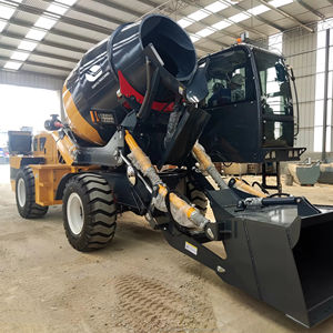 Camión mezclador de hormigón de carga automática, coche mezclador de hormigón autoalimentado de 2,6 metros cúbicos para construcción de carreteras - Product Image 1