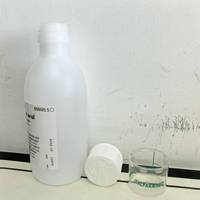 Bouteille vide en HDPE de 250 ml avec bouchon à vis, étiquette, boîte, livret - Emballage pour nettoyant visage