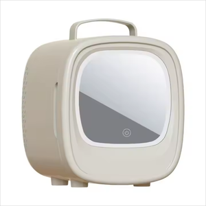 Mini glacière de voiture rose bon marché pour maquillage Mini réfrigérateur <span class=keywords><strong>cosmétique</strong></span> de beauté Petit réfrigérateur de table pour boissons Portable - Product Image 1