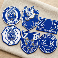 Patchs thermocollants brodés avec lettres grecques, fleurs, perles et strass, bleu et blanc, pour chapeaux et vêtements