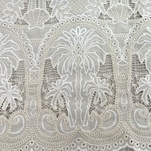 Tissu pour vêtements pour femmes Coconut Tree, tissu soluble dans l'eau 100% coton pour vêtements brodés ou robe hawaïenne, tissu en dentelle - Product Image 3