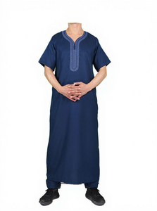 <span class=keywords><strong>Ensemble</strong></span> <span class=keywords><strong>Qamis</strong></span> <span class=keywords><strong>Homme</strong></span> Jubbah Marocain Islamique Modeste pour Hommes, Thobe avec Pantalon, Manches Courtes, Brodé de Qualité Supérieure, Deux Pièces - Product Image 2