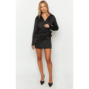 Robe d'été plissée respirante et écologique à col floral, manches longues, taille cintrée avec ceinture à nouer, idéale pour la plage ou les soirées - Product Image 5