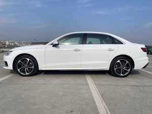 <span class=keywords><strong>Audi</strong></span> A4L <span class=keywords><strong>40</strong></span> <span class=keywords><strong>TFSI</strong></span> 2.0T berline intermédiaire d'occasion 2020, Turbo 7DCT FWD automatique 5 places, édition Fashion Elegance avec toit ouvrant - Product Image 3