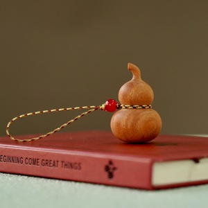 จี้น้ำเต้าไม้แข็งสไตล์น่ารักโรสวูดของขวัญส่วนตัว - Product Image 4