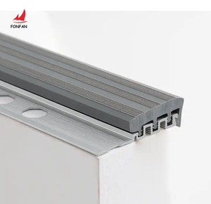 Garniture de nez de bord d'<span class=keywords><strong>escalier</strong></span> moderne <span class=keywords><strong>antidérapante</strong></span> en gros argent or noir <span class=keywords><strong>bande</strong></span> en alliage d'aluminium <span class=keywords><strong>bande</strong></span> d'<span class=keywords><strong>escalier</strong></span> <span class=keywords><strong>antidérapante</strong></span> - Product Image 2