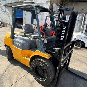 מלגזה דיזל משומשת למכירה, מלגזה יפנית מקורית בעלת מנוע בעירה פנימית, טויוטה FD30, 3 טון, מחיר נמוך למכירה - Product Image 1