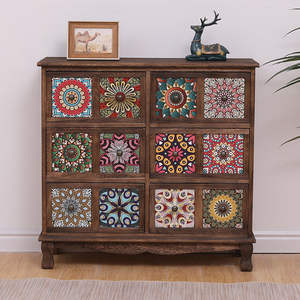 Cómoda de madera maciza con paneles pintados, armario de almacenamiento para sala de estar y dormitorio, diseño de varios niveles - Product Image 1