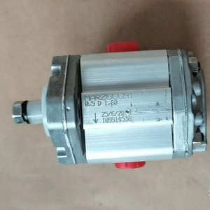 ปั๊มเกียร์ GHP2A D 16 FG ขนาด 16 ซม. ปรับอัตราการไหลได้ 1 แรงม้า ปั๊มไฮดรอลิกไฟฟ้า พร้อมชุดติดตั้งแบบ Card Sleeve - Product Image 2