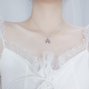 Collar con máscara de ópera de Pekín, collar con personaje de dibujos animados plateado con incrustaciones de diamantes, accesorios nuevos hechos a mano con piedra natural de estilo chino para mujer - Product Image 2