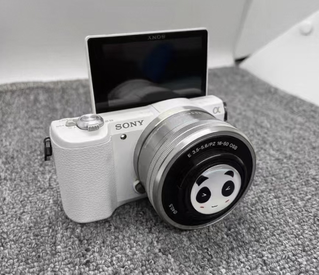 Fast Response Auto Focus Used Digital Camera A5100 Kit 16-50mm Lens Full Set Camera Beautiful Color Camera