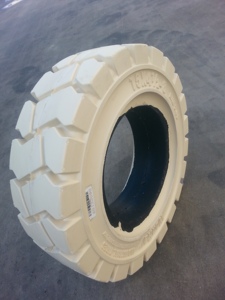 China Banden Heftruck Massieve Banden 15*4.5-8 Heftruck 15X4.5-8 - Product Image 3