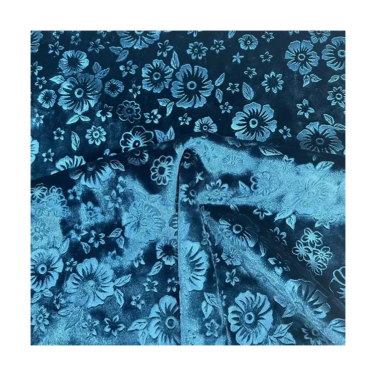 Grossiste 100% Polyester Personnalisé Coréen Gaufré Flanelle Polaire Tissu Doux Chaud Pour La Maison Textile Pyjamas