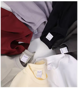 Quantité minimale de <span class=keywords><strong>commande</strong></span> OEM - <span class=keywords><strong>T</strong></span>-<span class=keywords><strong>shirt</strong></span> surdimensionné pour homme en coton lourd 300 GSM, logo <span class=keywords><strong>personnalisé</strong></span> imprimé et brodé - Product Image 2