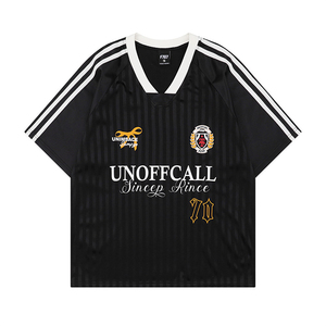 เสื้อยืดแขนสั้นพิมพ์ลายตัวอักษรแนวตั้งสไตล์สปอร์ตสำหรับผู้ชาย ฤดูร้อน สไตล์อเมริกัน สตรีทแวร์ลำลอง ทรงหลวม สีสันตัดกัน - Product Image 5