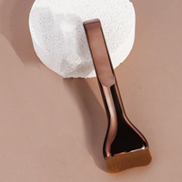 Kuas foundation berbentuk lidah ultra tipis berkualitas tinggi, concealer tanpa cela, alat makeup berbulu lembut.