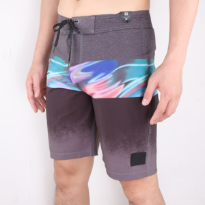 Short de bain décontracté gris pour homme à imprimé abstrait, séchage rapide, cordon de serrage, taille mi-haute, longueur Bermuda, imprimé par sublimation - Product Image 1
