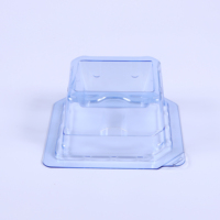 Plateaux d'emballage thermoplastiques moulés sur mesure pour l'emballage des implants rachidiens et autres dispositifs médicaux