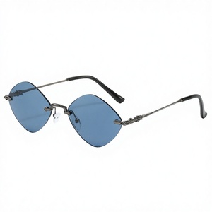 Sexy Polygonal Unisex <b>Sunglasses</b> Fashion Rimless Diamond UV400 Retro Rhombus Punk <b>Vintage</b> Metal Frame Shades - Product Image 3
