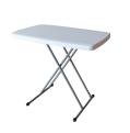 Ensemble de table et de chaises pliantes en plastique de petite taille - Design moderne pour l'extérieur