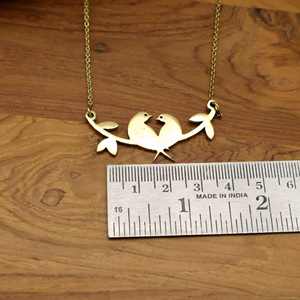 Collar de cadena dorada de latón Lovebird, colgante ancho y sencillo para una persona especial - Product Image 2