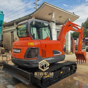 Mini-excavatrice sur chenilles Doosan DX60, équipement multifonctionnel d'<span class=keywords><strong>occasion</strong></span>, garantie 1 an, 6 tonnes, mini-excavatrice Doosan, excavatrices d'<span class=keywords><strong>occasion</strong></span> - Product Image 1