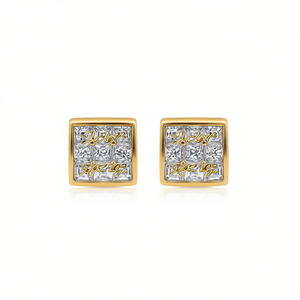 Orecchini a Perno E1395 in Oro con Diamante Taglio Principessa, Montatura a Castone, Design Geometrico Classico Unisex per Uso Quotidiano - Product Image 1