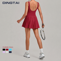 Robe de sport plissée à dos échancré et col carré pour femme, sans manches, avec short intégré, poches latérales, effet deux pièces, coussinets amovibles