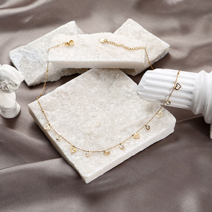 Collar de Acero de Titanio con Corazón Hueco y Circonita para Mujer, Joyería de Moda Elegante y de Lujo para Regalo de Cumpleaños - Product Image 3