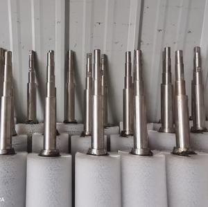 Rouleau <span class=keywords><strong>brosse</strong></span> spirale en nylon de nettoyage industriel personnalisable manche en métal 3 poils longueur 150mm diamètre pour le polissage-OEM/ODM - Product Image 5