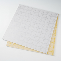 Tuiles de plafond en PVC 3D carrées modernes imperméables pour la décoration artistique des plafonds d'hôtel