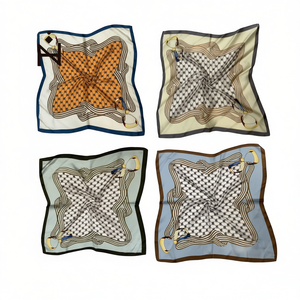 Pañuelo Cuadrado Pequeño con Parches de Letra C, 70x70cm, 38g, Accesorio de Moda para Mujer - Product Image 2