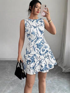 Vestido Mini Plisado Transpirable con Cintura Natural y Corte Ajustado sin Mangas con Estampado Floral para Mujer, Colección Otoño 2026 - Product Image 2