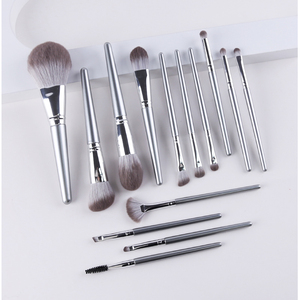 Juego de Brochas de Maquillaje de Marca Privada de 14 Piezas, Kit de Brochas de Pelo Cosméticas Personalizadas de Alta Gama para Uso Profesional de Belleza - Product Image 2