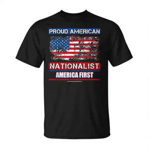 T-shirt Patriottica Americana con Design della Bandiera America First - Product Image 2