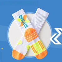 Chaussettes de basket-ball professionnelles pour hommes, coupe haute, couleur contrastée, fond en tissu éponge, épaisses, amortissantes, chaussettes de sport haut de gamme