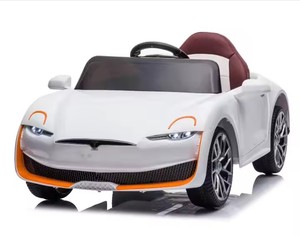 어린이 장난감 전기 자동차 스타일 원격 제어 플라스틱 장난감 자동차 착수 용량 전원 배터리 - Product Image 2