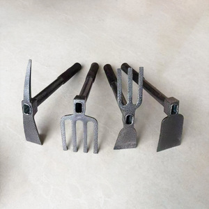 Nuova Zappa Multifunzionale in Acciaio al Manganese a Doppio Uso, Piccola Zappa Agricola <span class=keywords><strong>per</strong></span> Scavare Verdure, Diserbo e Pacciamatura Fiori - Product Image 3