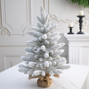 Décorations de Noël, mini sapin de Noël en PVC avec base en toile de jute, petit sapin floqué blanc, pour table, salon - Product Image 2