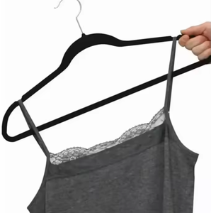 Cintres pour manteaux et t-shirts pour adultes, de haute qualité, <span class=keywords><strong>pas</strong></span> <span class=keywords><strong>cher</strong></span>, <span class=keywords><strong>cintre</strong></span> antidérapant en velours noir à vendre - Product Image 1