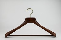 Cintre de luxe en bois de hêtre antique avec barre floquée à des niveaux simples pour vêtements pour salon