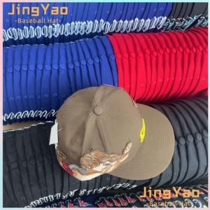 Casquettes de baseball ajustées pour hommes en gros, casquettes de football noires, broderie 3D, sports, gorras, qualité 5A, ajustables, marron en vrac - Product Image 1