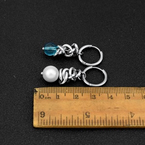Boucles d'oreilles pendantes perlées colorées au design simple, style punk, en acier inoxydable, unisexe, vente en gros de bijoux, collection 2026 à succès - Product Image 5